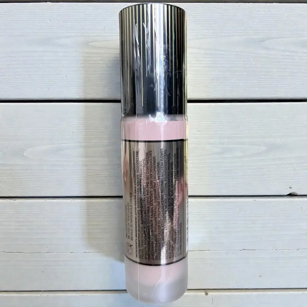 Revolution Conceal & Glow  Illuminating Foundation, F7 New Sealed